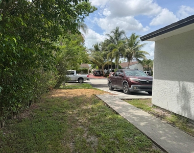 5335 Nw 5th Street - Photo Thumbnail 22
