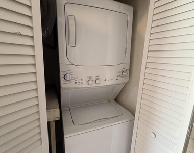 5335 Nw 5th Street - Photo Thumbnail 13