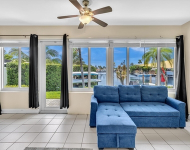 461 Se 19th Avenue - Photo Thumbnail 7