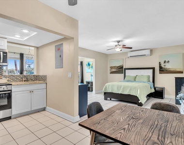 461 Se 19th Avenue - Photo Thumbnail 14
