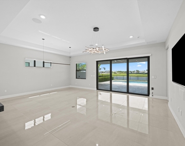 15664 Merritt Drive - Photo Thumbnail 13