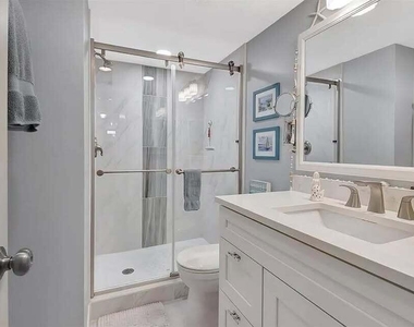 2615 Ne 3rd Court - Photo Thumbnail 15
