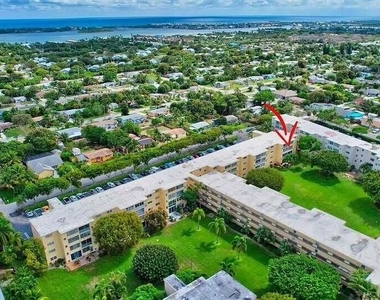 2615 Ne 3rd Court - Photo Thumbnail 27