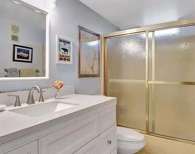 2615 Ne 3rd Court - Photo Thumbnail 20