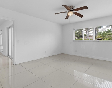 2910 Ne 40th Court - Photo Thumbnail 27