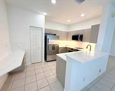 673 Conservation Drive - Photo Thumbnail 5