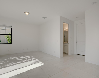 5113 Beckman Terrace - Photo Thumbnail 4