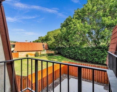 3319 Spanish Wells Drive - Photo Thumbnail 25