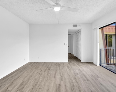 3319 Spanish Wells Drive - Photo Thumbnail 19
