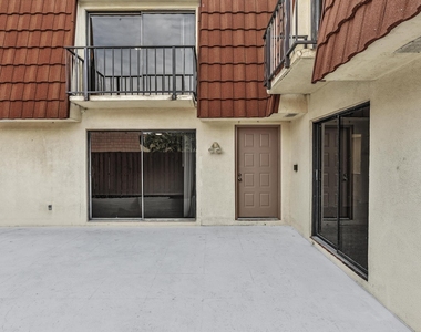 3319 Spanish Wells Drive - Photo Thumbnail 11