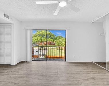 3319 Spanish Wells Drive - Photo Thumbnail 18