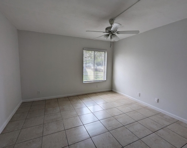 711 Sunny Pine Way - Photo Thumbnail 24