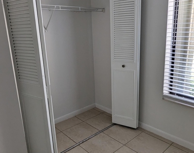 711 Sunny Pine Way - Photo Thumbnail 15