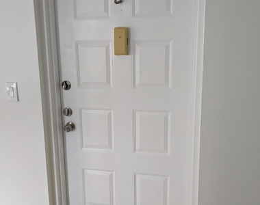 711 Sunny Pine Way - Photo Thumbnail 25