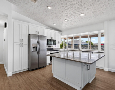 756 Sw Ancona Road - Photo Thumbnail 12