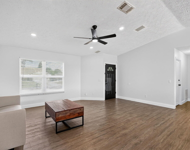 756 Sw Ancona Road - Photo Thumbnail 5