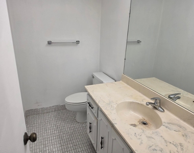661 N University Drive - Photo Thumbnail 2