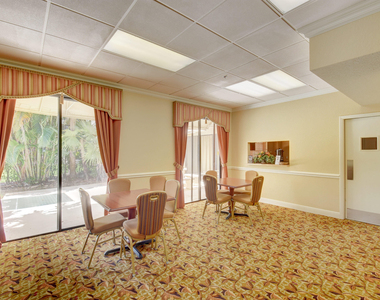 5895 Autumn Lake Lane - Photo Thumbnail 20