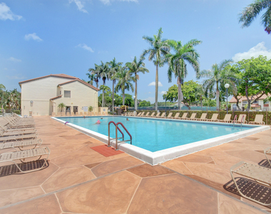 5895 Autumn Lake Lane - Photo Thumbnail 26