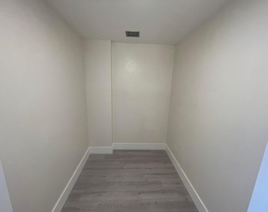 336 Golfview Road - Photo Thumbnail 14