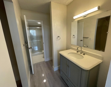 336 Golfview Road - Photo Thumbnail 13