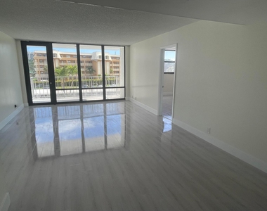 336 Golfview Road - Photo Thumbnail 1