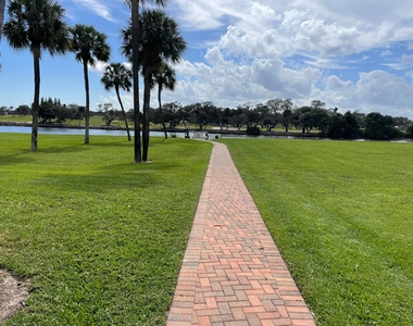 336 Golfview Road - Photo Thumbnail 20