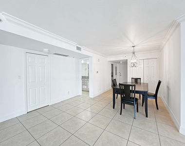 3000 N Ocean Drive - Photo Thumbnail 8