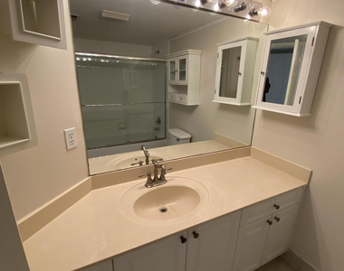 1100 S Crestwood Court S - Photo Thumbnail 6