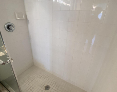 1100 S Crestwood Court S - Photo Thumbnail 10