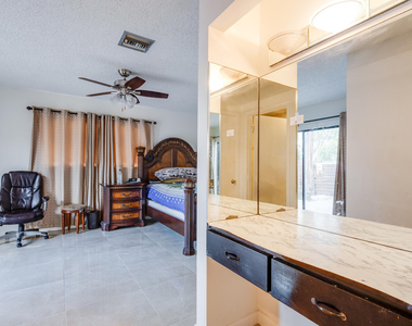 4245 S Landar Drive - Photo Thumbnail 20