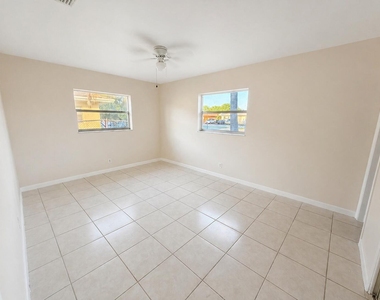4151 Nw 30th Terrace - Photo Thumbnail 8