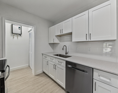 317 Sw 19th Street - Photo Thumbnail 15