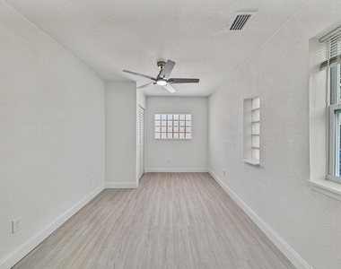 317 Sw 19th Street - Photo Thumbnail 24