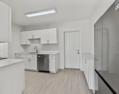 317 Sw 19th Street - Photo Thumbnail 13