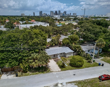317 Sw 19th Street - Photo Thumbnail 3