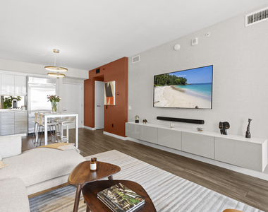 1300 Brickell Bay - Photo Thumbnail 11