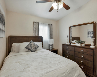3021 Nw 21st Court - Photo Thumbnail 17
