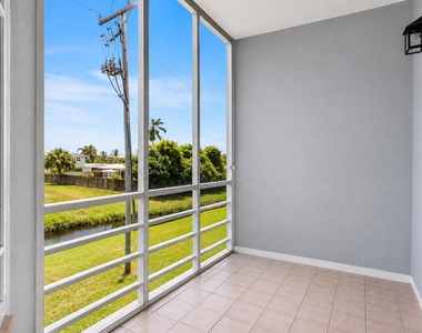 10000 Meridian Way N - Photo Thumbnail 11