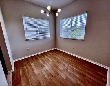 7085 Nova Drive - Photo Thumbnail 5