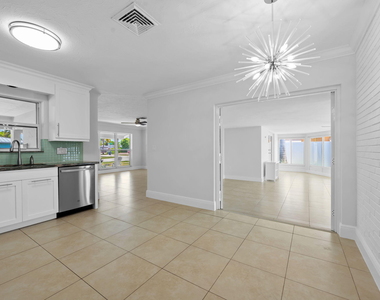 580 Se 5th Street - Photo Thumbnail 17