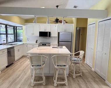 5306 Se Orange Street - Photo Thumbnail 1