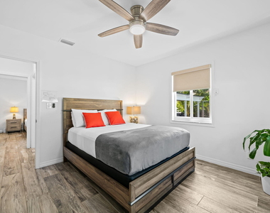 1300 Sw 17th Street - Photo Thumbnail 17