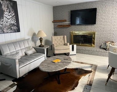 5900 Nw 82nd Circle - Photo Thumbnail 1