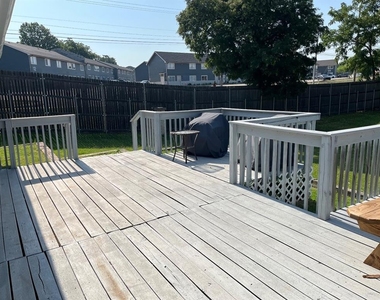 5900 Nw 82nd Circle - Photo Thumbnail 21