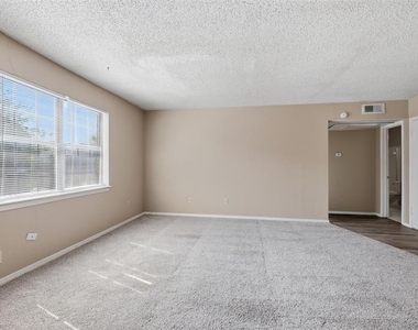 401 12th Street - Photo Thumbnail 14