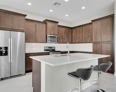 5530 Macoon Way - Photo Thumbnail 7