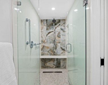 511 Bayshore Drive - Photo Thumbnail 8