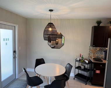 608 Ne 29th Drive - Photo Thumbnail 6