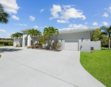 15503 Temple Boulevard - Photo Thumbnail 3